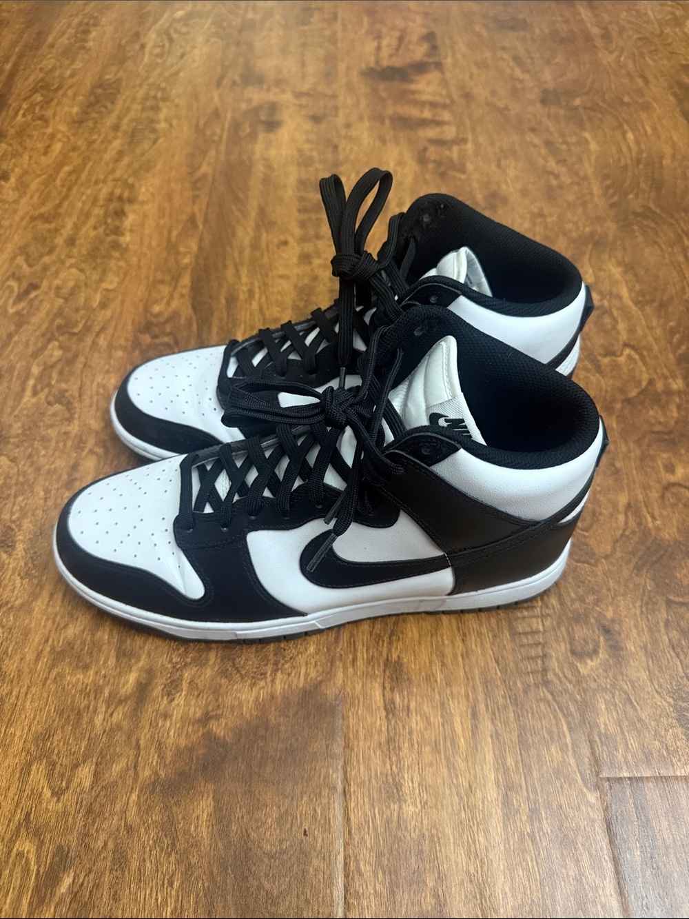 Nike Black and White High-Top Sneakers - Picture 3 of 14